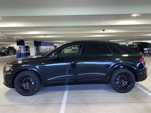 Used 2025 Audi Q8 Premium Plus AWD/4WD image 2