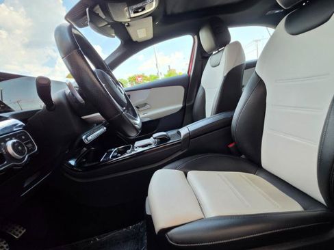 Used 2019 Mercedes-Benz A 220 4MATIC image 12
