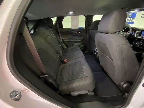 Certified 2022 Chevrolet Blazer LT image 32