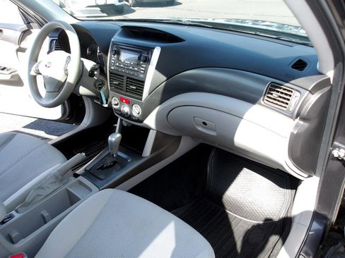 Used 2012 Subaru Forester 2.5X Premium image 13