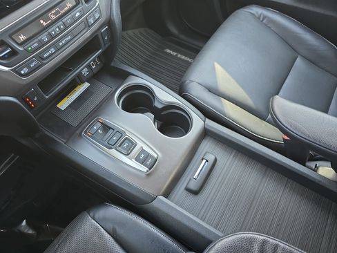 Used 2023 Honda Ridgeline RTL-E image 25