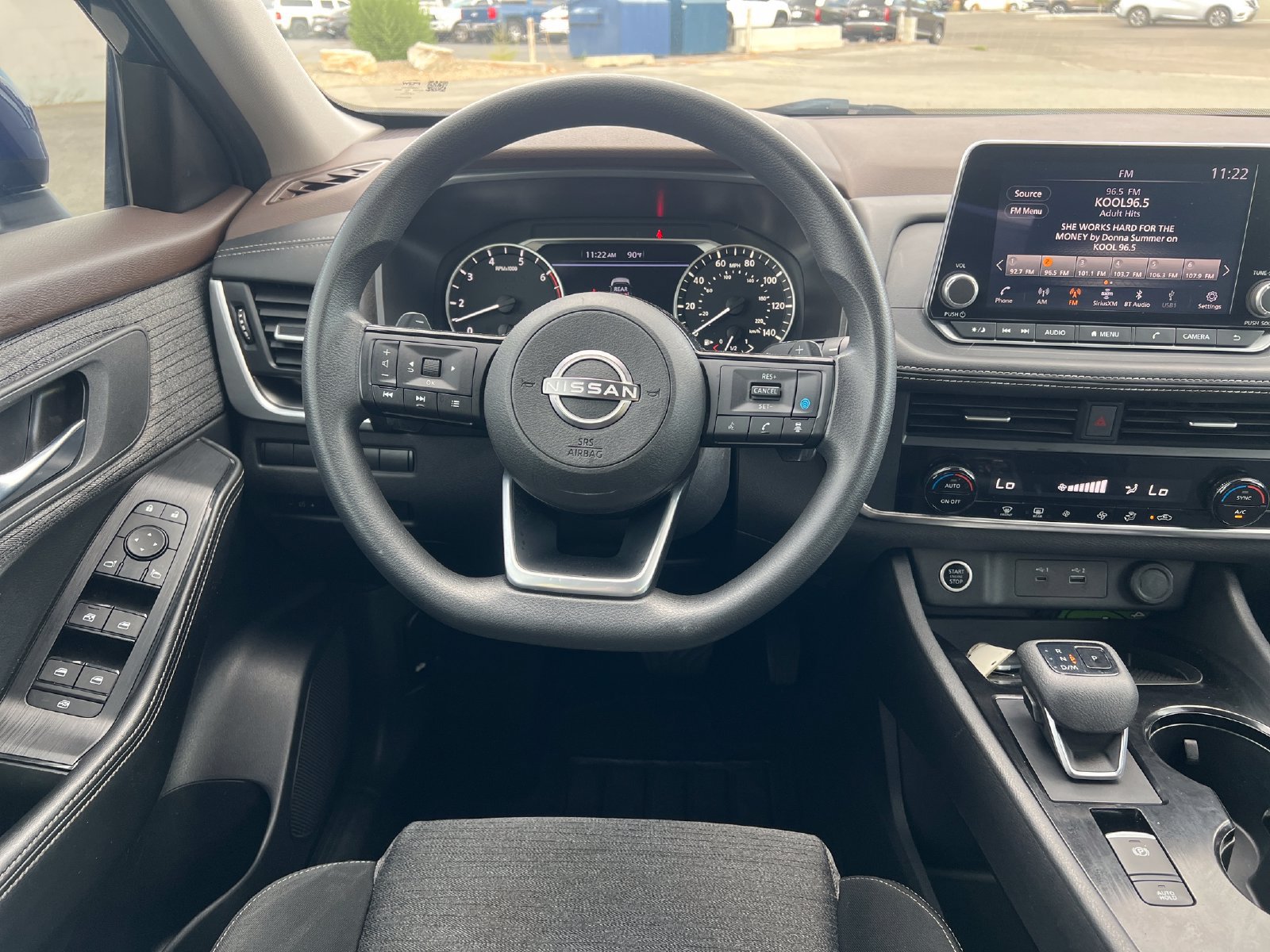 Used 2023 Nissan Rogue SV AWD/4WD image 13