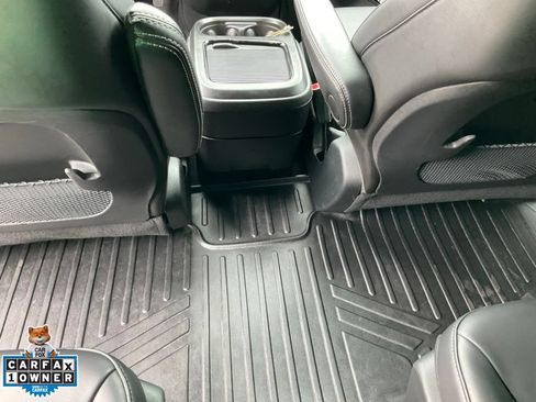 Used 2023 Chrysler Pacifica Touring-L w/ S Appearance Package FWD image 41