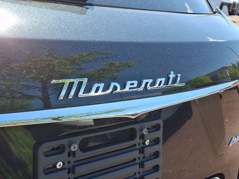 Certified 2023 Maserati Levante GT AWD/4WD image 31