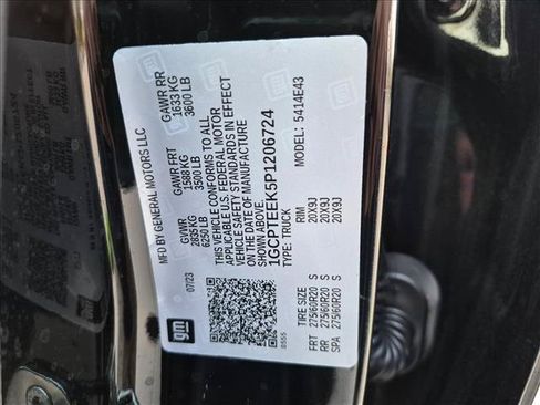 Used 2023 Chevrolet Colorado Trail Boss w/ LPO, Dark Essentials Package AWD/4WD image 25