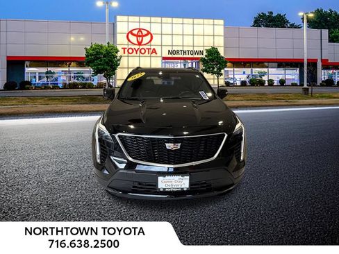 Used 2023 Cadillac XT4 Sport w/ Cold Weather Package AWD/4WD image 5