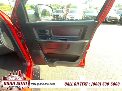 Used 2014 RAM 1500 ST w/ SXT Appearance Group AWD/4WD image 13