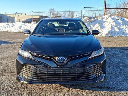 Certified 2020 Toyota Camry LE image 30