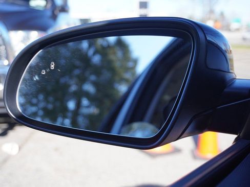 Used 2023 Hyundai Kona SE w/ Cargo Package image 35