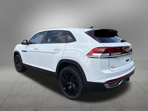 Used 2025 Volkswagen Atlas Cross Sport SE w/ Panoramic Sunroof Package AWD/4WD image 3