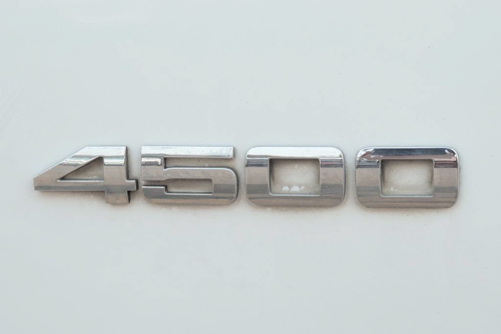 Used 2015 Chevrolet Express 4500 RWD image 46