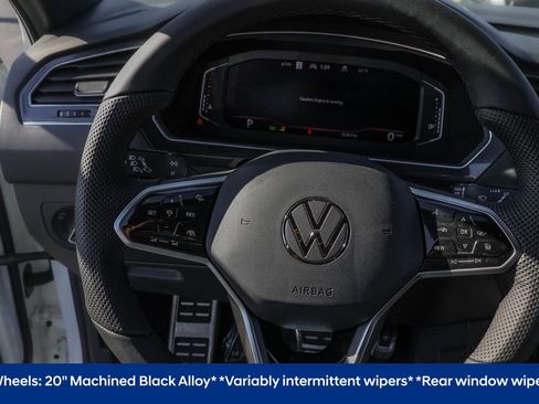 Certified 2022 Volkswagen Tiguan SEL R-Line image 17