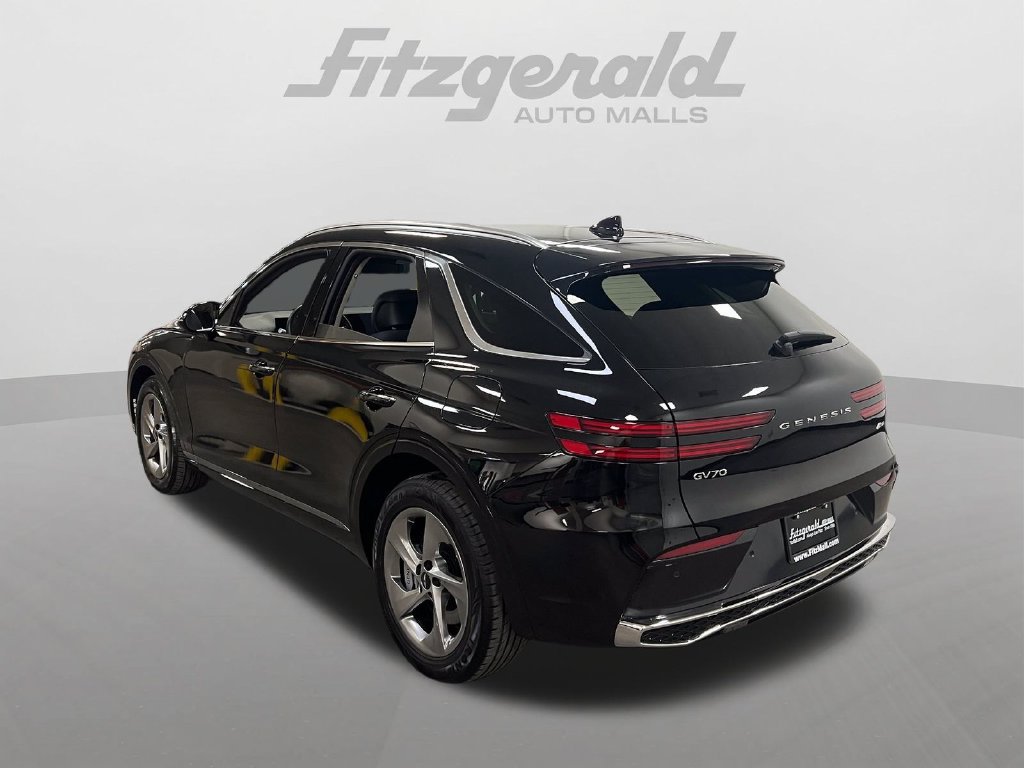 Used 2026 Genesis GV70 2.5T AWD/4WD image 3