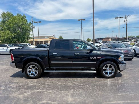 Used 2017 RAM 1500 Laramie w/ Convenience Group AWD/4WD image 22