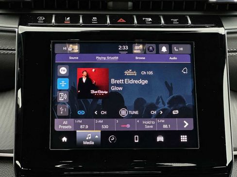 New 2025 Jeep Grand Cherokee Altitude image 12