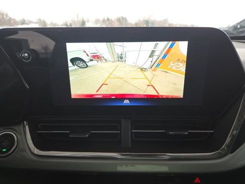 New 2026 Chevrolet Trax LT w/ Sunroof Package image 34