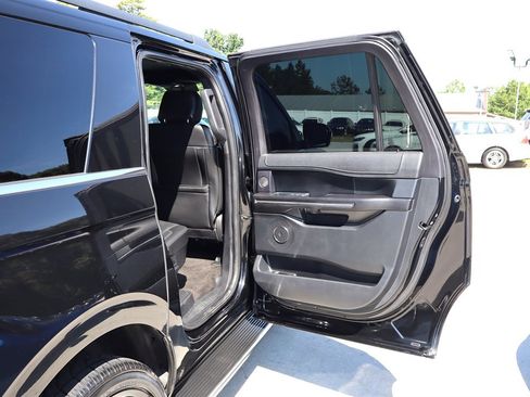 Used 2018 Ford Expedition Max XLT w/ Equipment Group 202A AWD/4WD image 42