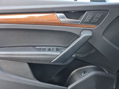 Used 2023 Audi Q5 2.0T Premium Plus image 7