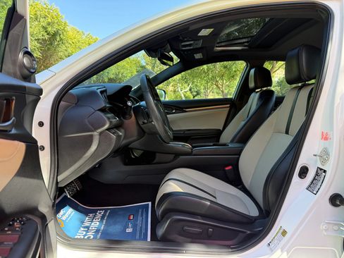 Used 2018 Honda Civic Sport Touring image 10