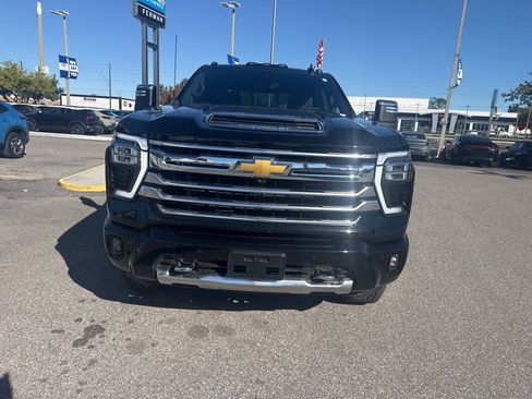 Used 2024 Chevrolet Silverado 2500 High Country w/ High Country Premium Package image 7