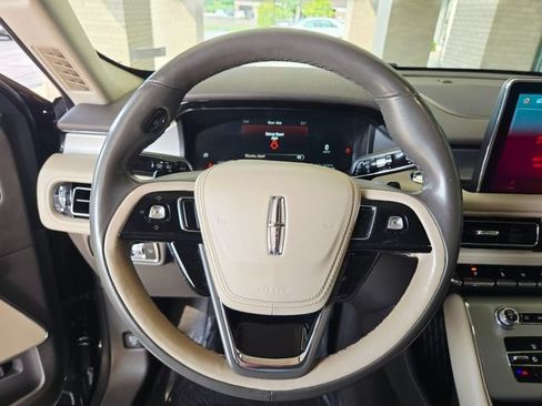 Used 2021 Lincoln Aviator 2WD image 12