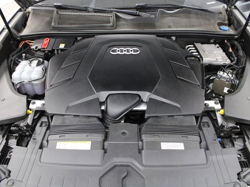 Used 2020 Audi Q8 Premium Plus AWD/4WD image 13