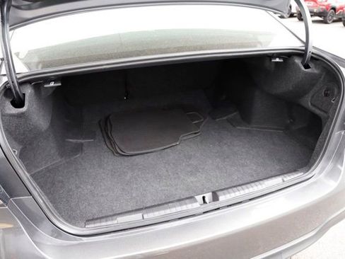 Used 2025 Subaru Legacy Premium AWD/4WD image 7