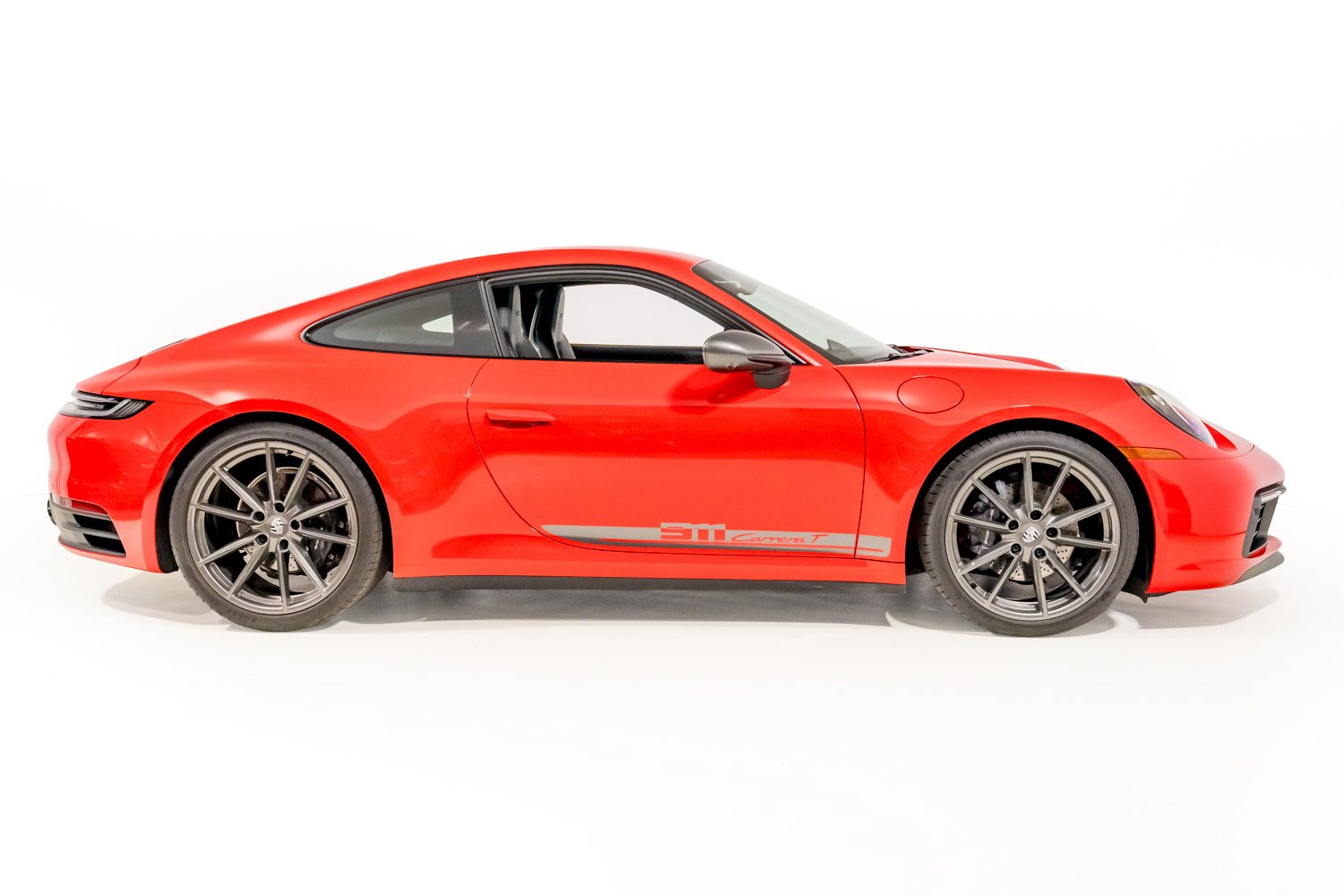 Used 2024 Porsche 911 Carrera T RWD image 10