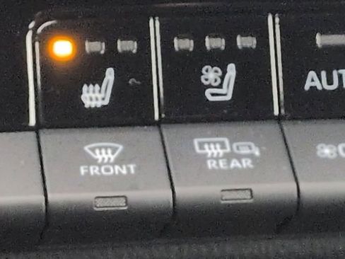 Certified 2023 Toyota Crown Limited image 24