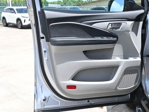 Used 2018 Honda Pilot EX-L image 18