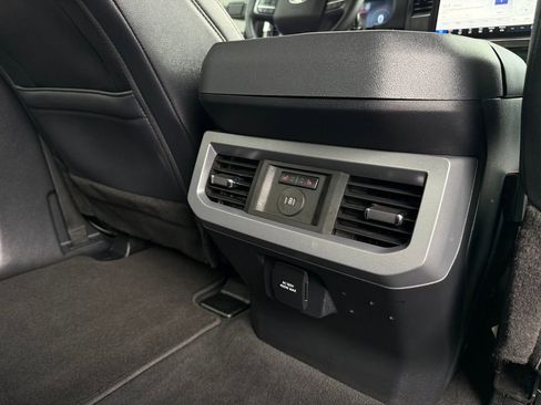 Used 2025 Ford F350 Lariat AWD/4WD image 28