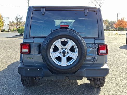 Used 2021 Jeep Wrangler Unlimited Sport image 10