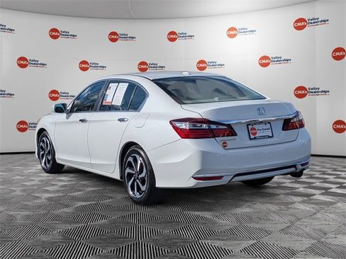 Used 2017 Honda Accord EX-L image 7
