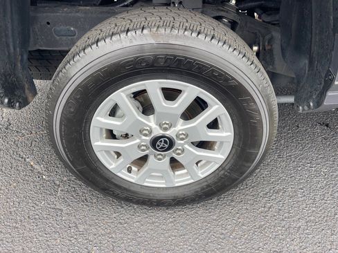 Used 2024 Toyota Tacoma SR5 image 22