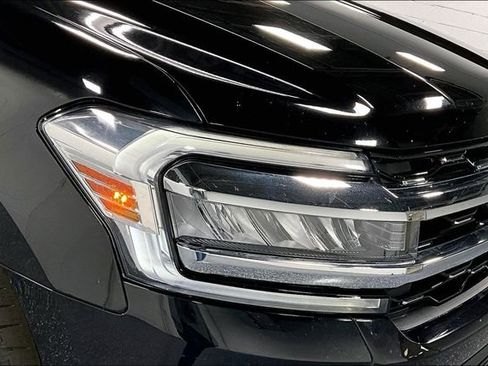 Used 2024 Ford Expedition Max Limited AWD/4WD image 29