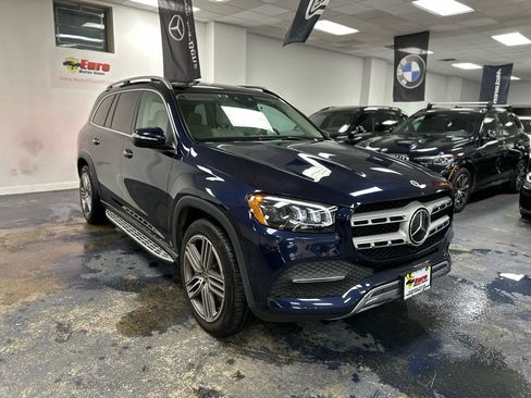 Used 2022 Mercedes-Benz GLS 450 4MATIC image 4