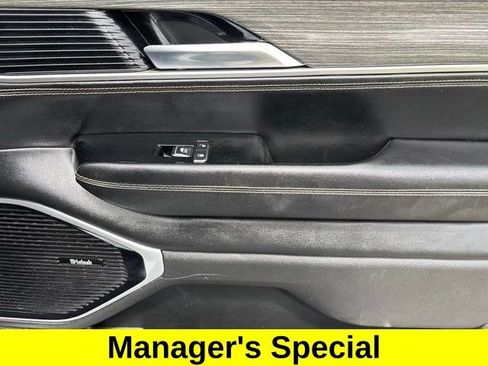 Used 2022 Jeep Wagoneer Series III w/ Premium Group I AWD/4WD image 42