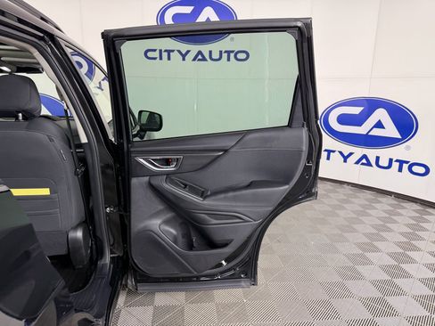Used 2024 Subaru Forester Premium image 15