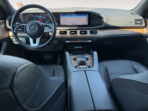 Used 2020 Mercedes-Benz GLS 450 4MATIC image 15