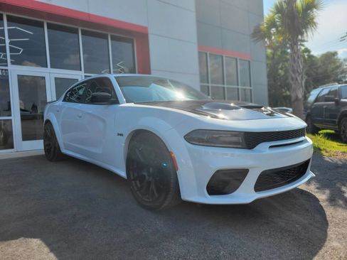 Used 2023 Dodge Charger R/T w/ Blacktop Package RWD image 3
