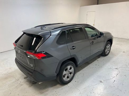Used 2022 Toyota RAV4 XLE image 3