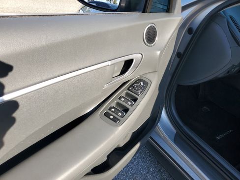 Used 2022 Hyundai Sonata SE image 14