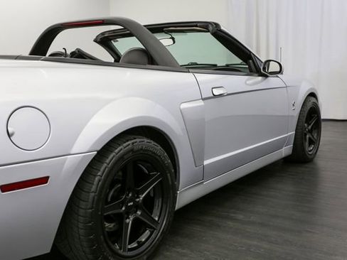 Used 2004 Ford Mustang Cobra RWD image 28