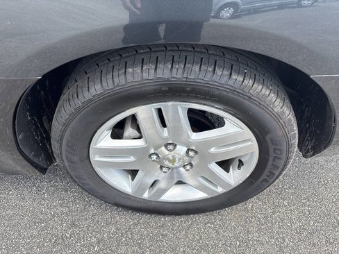 Used 2016 Chevrolet Impala LT FWD image 27
