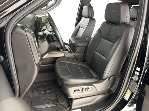 Used 2022 Chevrolet Silverado 2500 High Country w/ Technology Package image 31