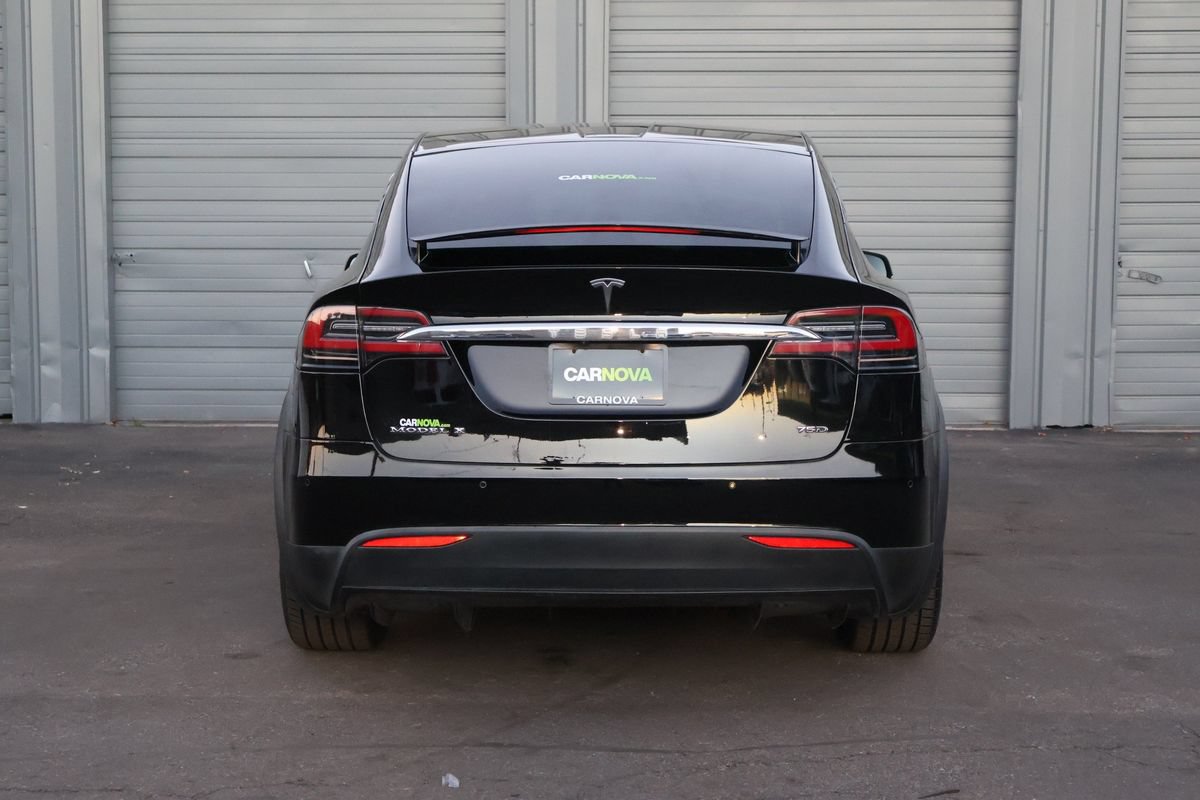 Used 2018 Tesla Model X 75D AWD/4WD image 4