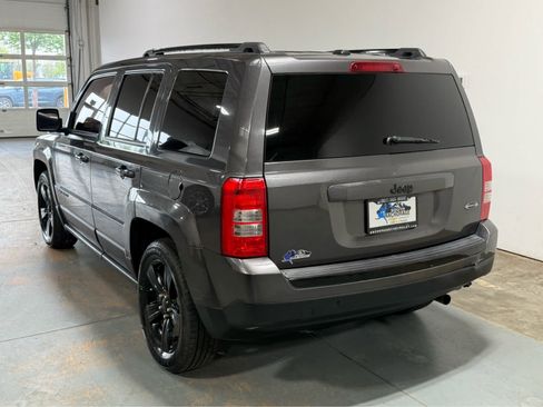 Used 2015 Jeep Patriot Sport w/ Power Value Group FWD image 3