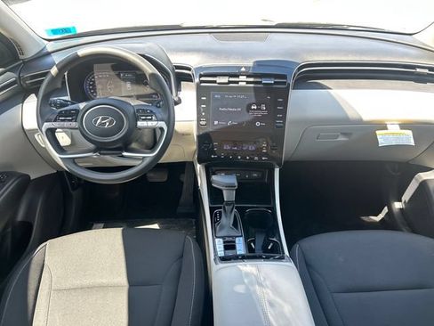 Certified 2024 Hyundai Tucson SEL AWD/4WD image 16