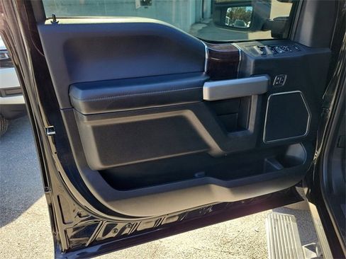 Used 2017 Ford F350 Platinum w/ Platinum Ultimate Package image 8