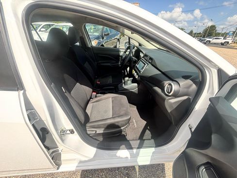 Used 2023 Nissan Versa S FWD image 51